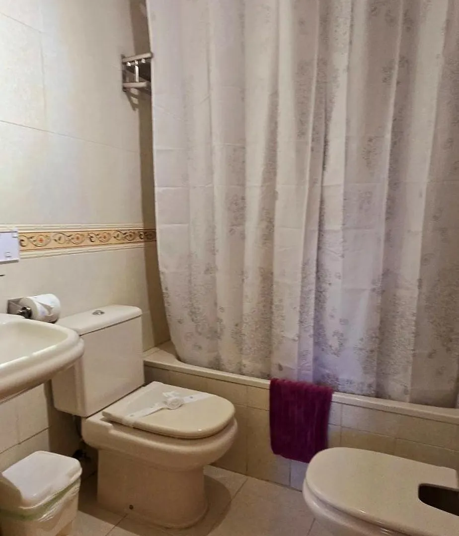 Bajo Con Jardin Y Barbacoa Apartment Benahavis Spain