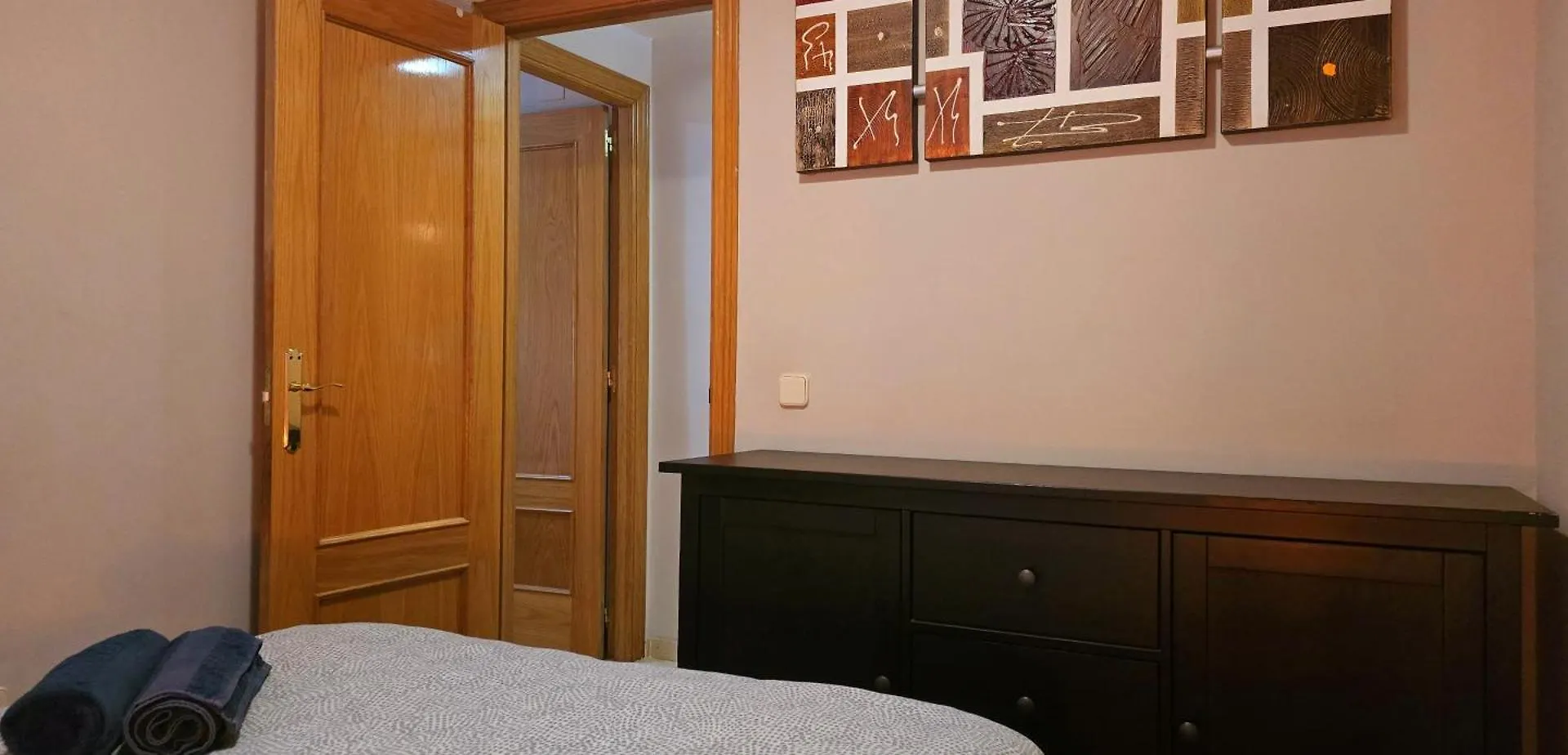 Bajo Con Jardin Y Barbacoa Apartment Benahavis Spain